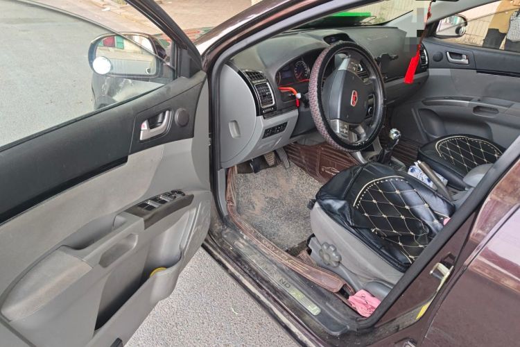 Used Geely Auto Classic Emgrand 2013 Sedan 1.5L Manual Entry-Level Model Driver Seat