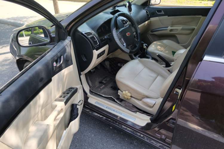 Used Geely Auto Classic Emgrand 2013 Sedan 1.8L Manual Elite Model Driver Seat