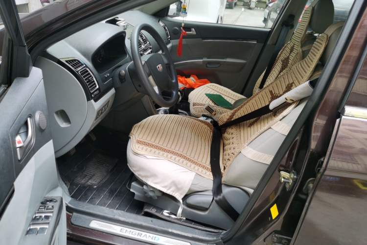 Used Geely Auto Classic Emgrand 2013 Sedan 1.5L Manual Entry-Level Model Driver Seat