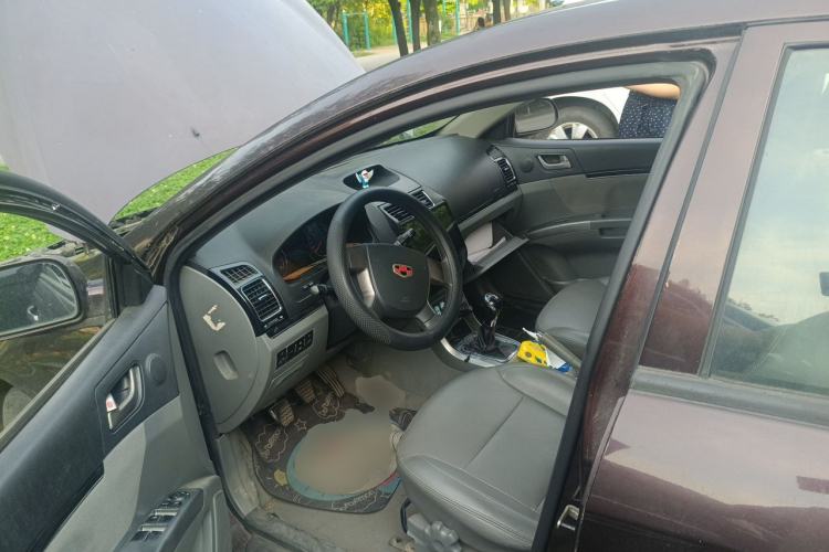 Used Geely Auto Classic Emgrand 2013 Sedan 1.5L Manual Entry-Level Model Driver Seat