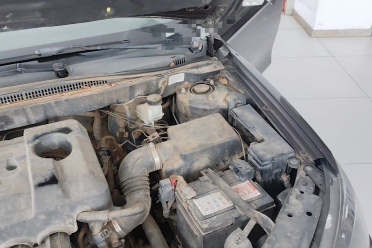 Used Geely Auto Classic Emgrand 2013 Sedan 1.5L Manual Entry-Level Model Engine Bay Left