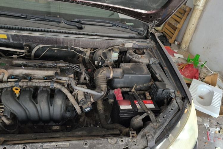 Used Geely Auto Classic Emgrand 2013 Hatchback 1.5L Manual Entry-Level Model Engine Bay Left