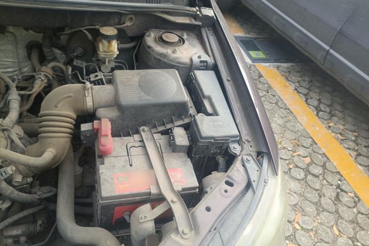 Used Geely Auto Classic Emgrand 2013 Sedan 1.5L Manual Entry-Level Model Engine Bay Left