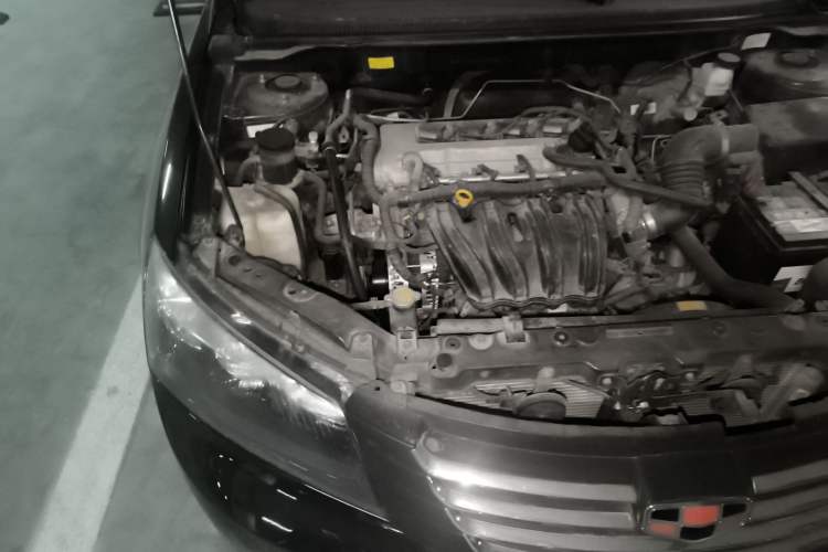 Used Geely Auto Classic Emgrand 2013 Sedan 1.5L Manual Entry-Level Model Engine Bay Right