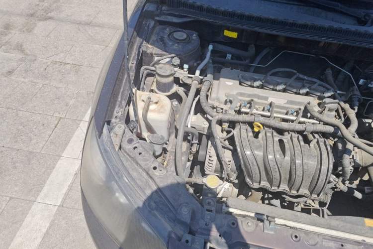 Used Geely Auto Classic Emgrand 2013 Hatchback 1.5L Manual Entry-Level Model Engine Bay Right
