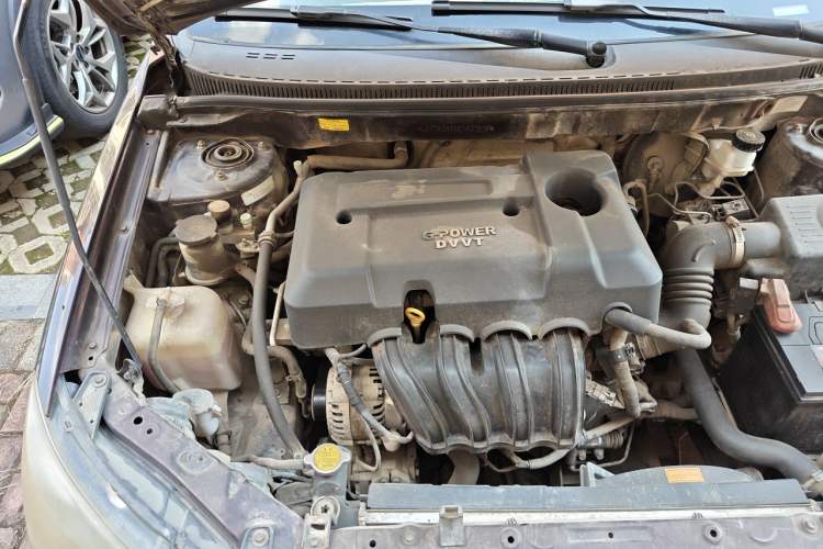 Used Geely Auto Classic Emgrand 2013 Sedan 1.5L Manual Entry-Level Model Engine Bay Right