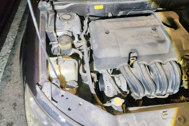 Used Geely Auto Classic Emgrand 2013 Sedan 1.5L Manual Entry-Level Model Engine Bay Right