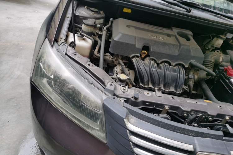 Used Geely Auto Classic Emgrand 2013 Sedan 1.5L Manual Entry-Level Model Engine Bay Right