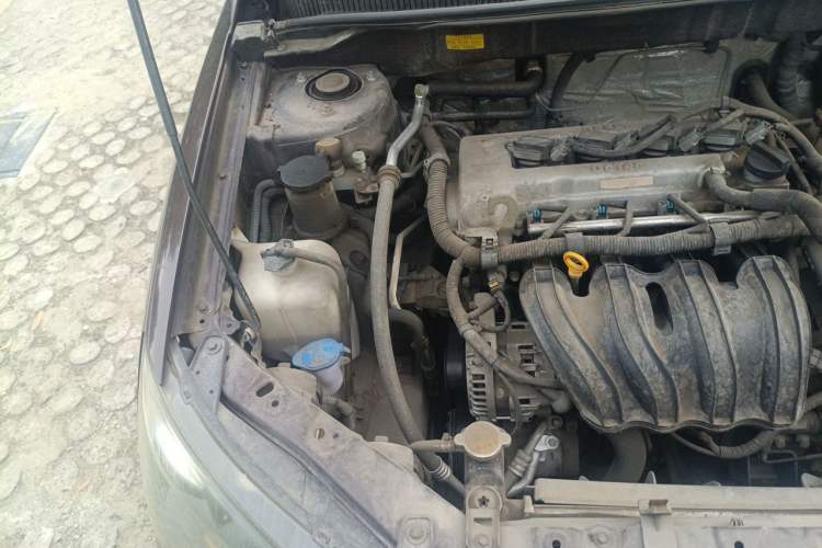 Used Geely Auto Classic Emgrand 2013 Sedan 1.5L Manual Entry-Level Model Engine Bay Right