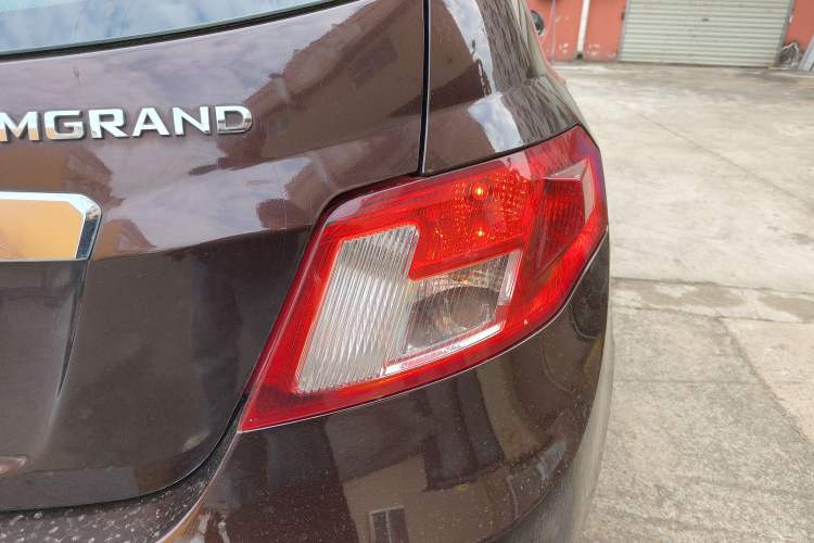 Used Geely Auto Classic Emgrand 2013 Hatchback 1.5L Manual Luxury Model Exterior 2