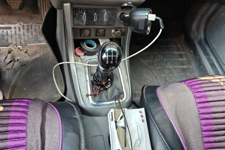 Used Geely Auto Classic Emgrand 2013 Sedan 1.5L Manual Entry-Level Model Gear Lever