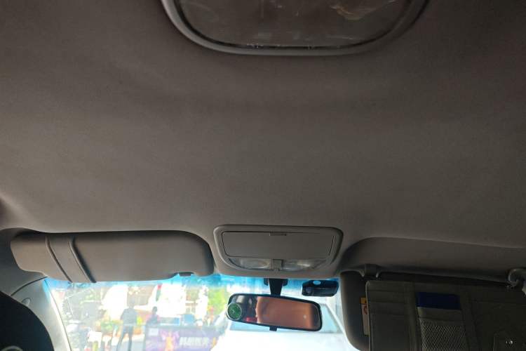Used Geely Auto Classic Emgrand 2013 Sedan 1.5L Manual Entry-Level Model Headliner