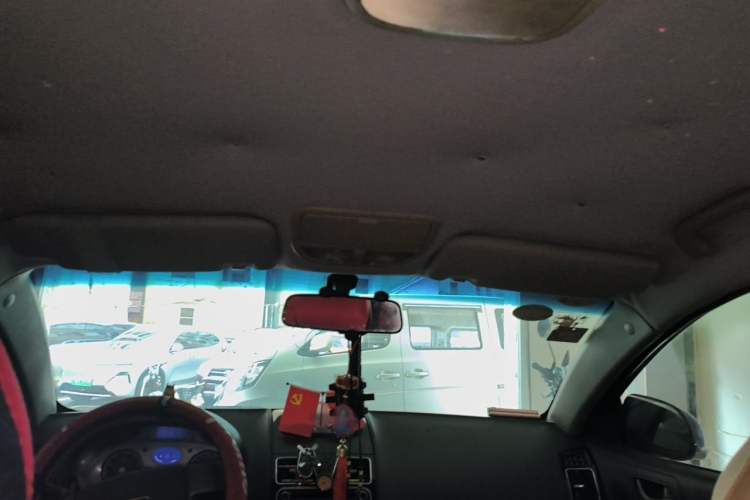 Used Geely Auto Classic Emgrand 2013 Hatchback 1.5L Manual Entry-Level Model Headliner