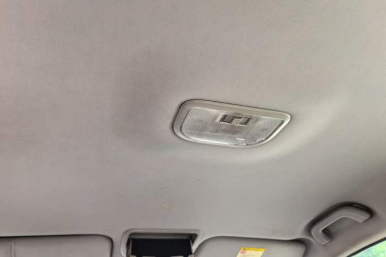 Used Geely Auto Classic Emgrand 2013 Hatchback 1.5L Manual Entry-Level Model Headliner