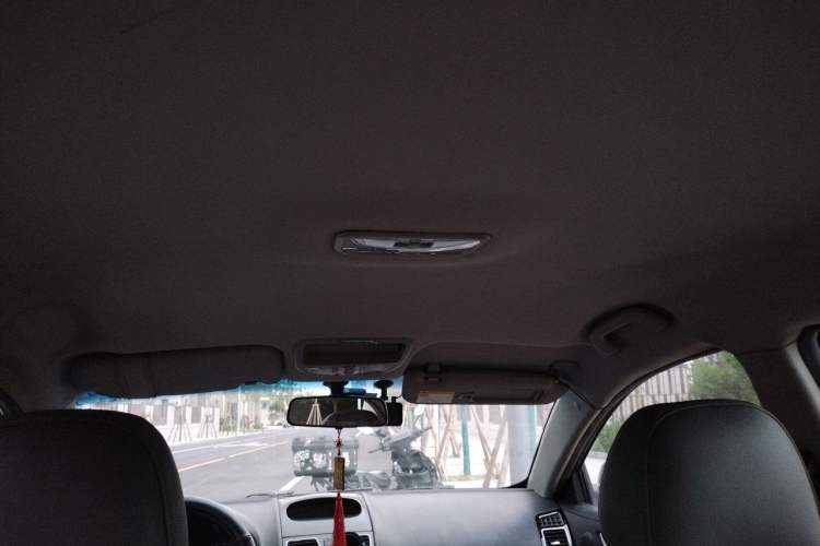 Used Geely Auto Classic Emgrand 2013 Sedan 1.5L Manual Entry-Level Model Headliner