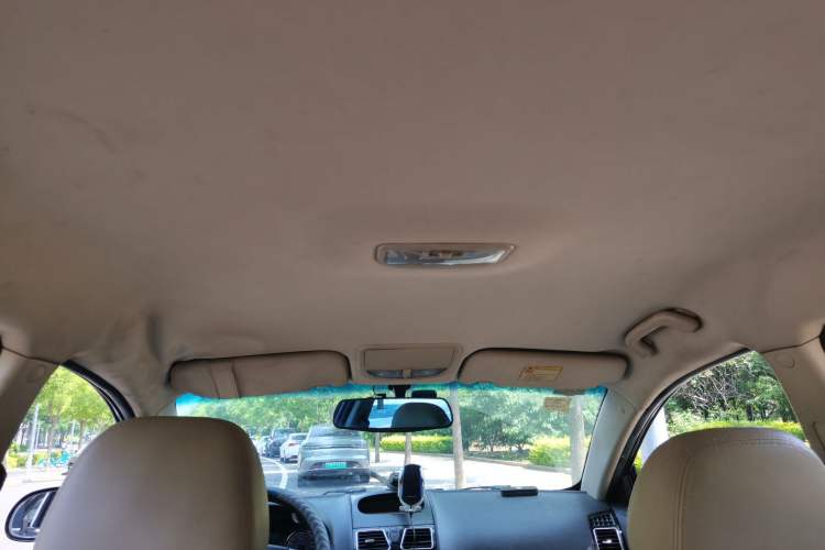 Used Geely Auto Classic Emgrand 2013 Sedan 1.8L Manual Elite Model Headliner