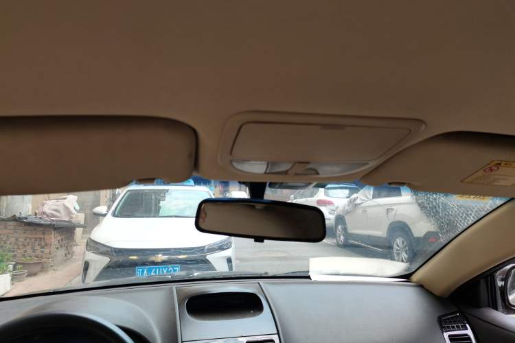 Used Geely Auto Classic Emgrand 2013 Sedan 1.8L Manual Elite Model Headliner
