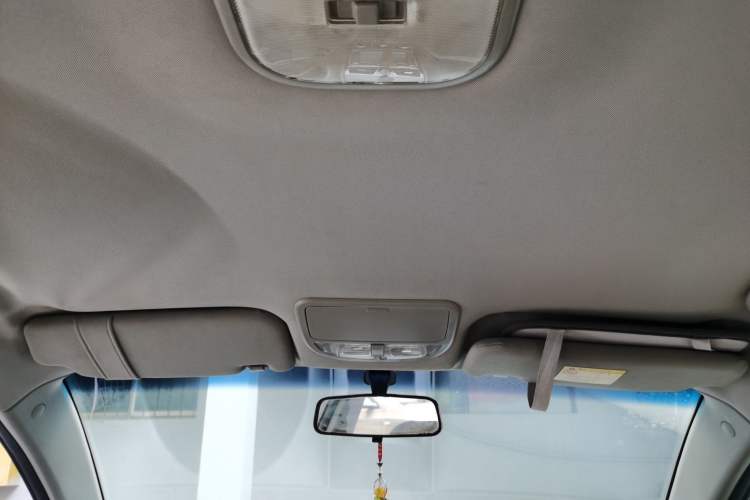 Used Geely Auto Classic Emgrand 2013 Sedan 1.5L Manual Entry-Level Model Headliner