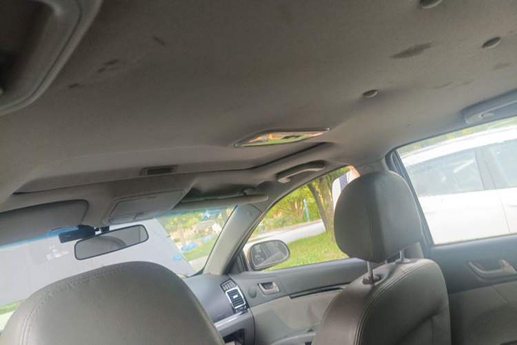 Used Geely Auto Classic Emgrand 2013 Sedan 1.5L Manual Entry-Level Model Headliner