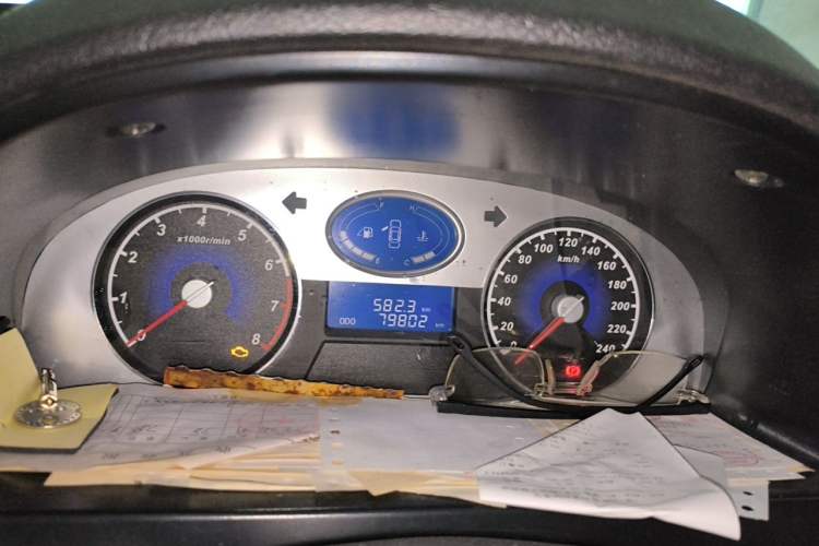 Used Geely Auto Classic Emgrand 2013 Hatchback 1.5L Manual Entry-Level Model Instrument Cluster