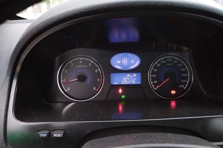Used Geely Auto Classic Emgrand 2013 Sedan 1.5L Manual Entry-Level Model Instrument Cluster