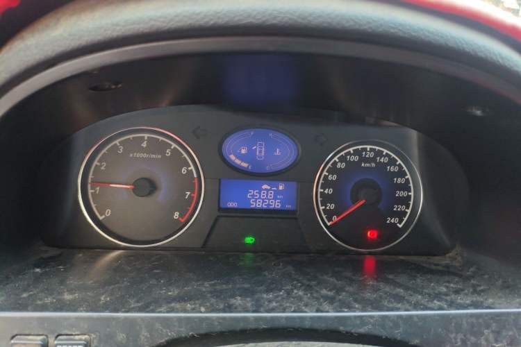 Used Geely Auto Classic Emgrand 2013 Sedan 1.5L Manual Entry-Level Model Instrument Cluster
