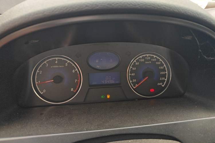 Used Geely Auto Classic Emgrand 2013 Sedan 1.5L Manual Entry-Level Model Instrument Cluster