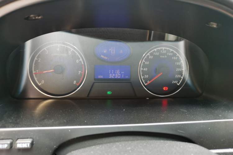 Used Geely Auto Classic Emgrand 2013 Sedan 1.5L Manual Entry-Level Model Instrument Cluster