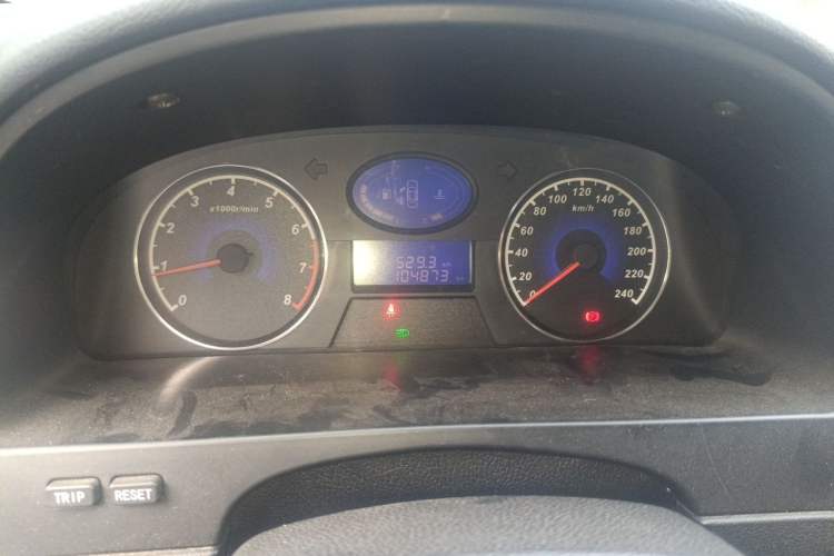 Used Geely Auto Classic Emgrand 2013 Sedan 1.5L Manual Entry-Level Model Instrument Cluster