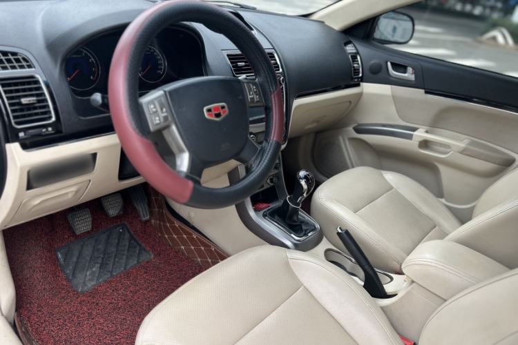 Used Geely Auto Classic Emgrand 2013 Sedan 1.8L Manual Elite Model Interior 2