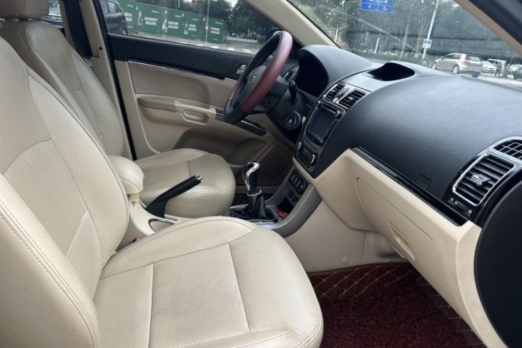 Used Geely Auto Classic Emgrand 2013 Sedan 1.8L Manual Elite Model Interior 3