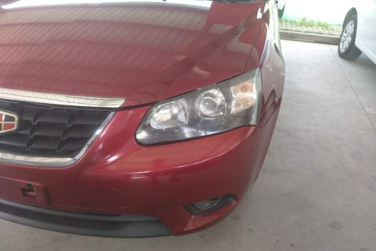 Used Geely Auto Classic Emgrand 2013 Hatchback 1.8L CVT Elite Model Left Front Headlight