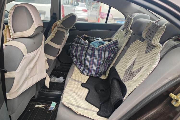 Used Geely Auto Classic Emgrand 2013 Sedan 1.5L Manual Entry-Level Model Left Rear Seat