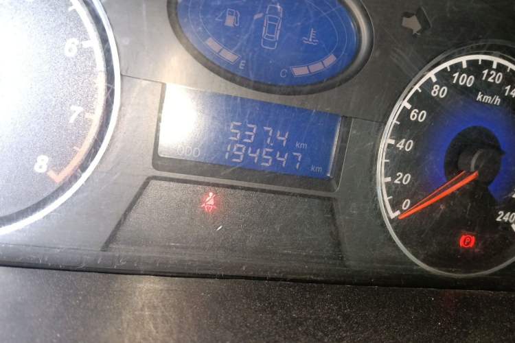 Used Geely Auto Classic Emgrand 2013 Hatchback 1.5L Manual Elite Model Odometer Close Up