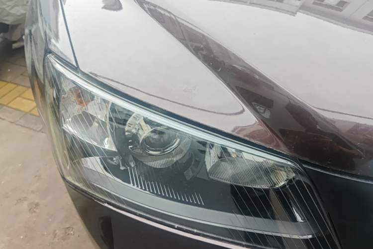 Used Geely Auto Classic Emgrand 2013 Sedan 1.5L Manual Elite Model Right Front Headlight