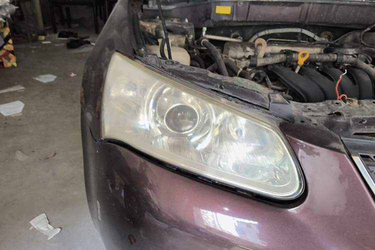 Used Geely Auto Classic Emgrand 2013 Hatchback 1.5L Manual Entry-Level Model Right Front Headlight