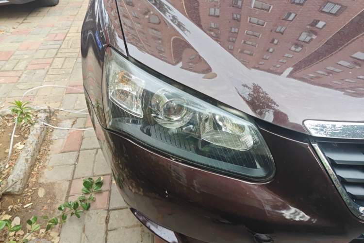 Used Geely Auto Classic Emgrand 2013 Hatchback 1.5L Manual Entry-Level Model Right Front Headlight