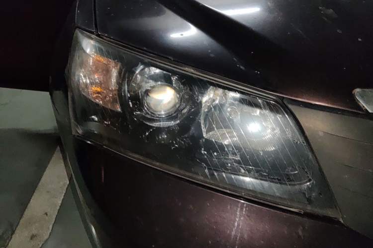 Used Geely Auto Classic Emgrand 2013 Sedan 1.5L Manual Entry-Level Model Right Front Headlight