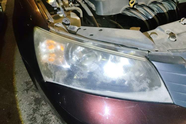 Used Geely Auto Classic Emgrand 2013 Sedan 1.5L Manual Entry-Level Model Right Front Headlight