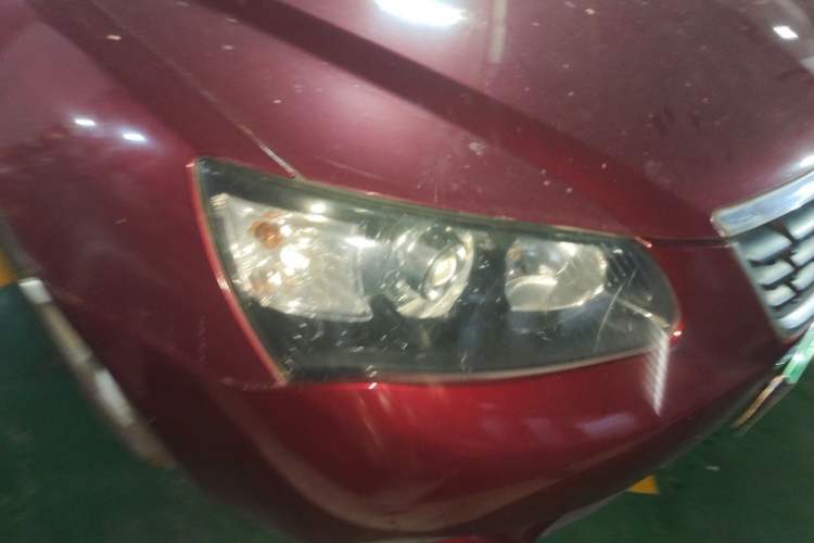 Used Geely Auto Classic Emgrand 2013 Hatchback 1.5L Manual Luxury Model Right Front Headlight