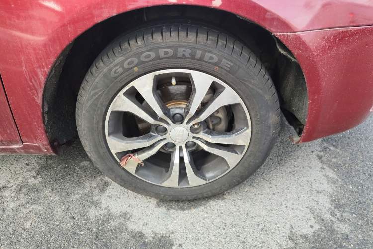 Used Geely Auto Classic Emgrand 2013 Hatchback 1.5L Manual Elite Model Right Front Wheel Hub