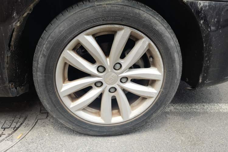 Used Geely Auto Classic Emgrand 2013 Sedan 1.8L Manual Elite Model Right Front Wheel Hub