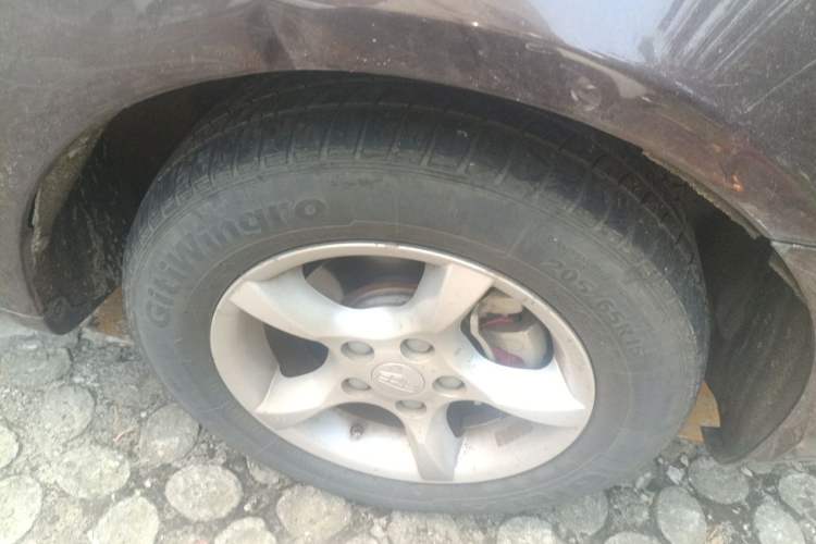 Used Geely Auto Classic Emgrand 2013 Sedan 1.5L Manual Entry-Level Model Right Front Wheel Hub