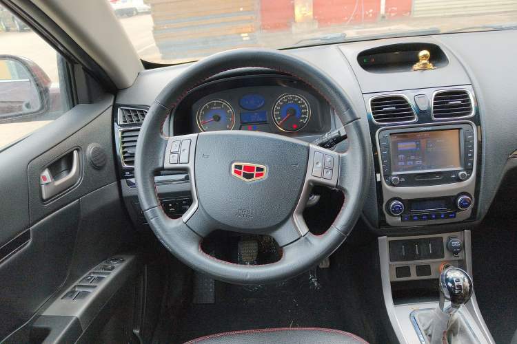Used Geely Auto Classic Emgrand 2013 Hatchback 1.5L Manual Luxury Model Steering Wheel