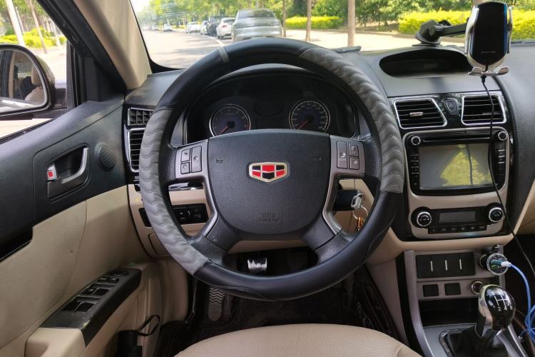 Used Geely Auto Classic Emgrand 2013 Sedan 1.8L Manual Elite Model Steering Wheel