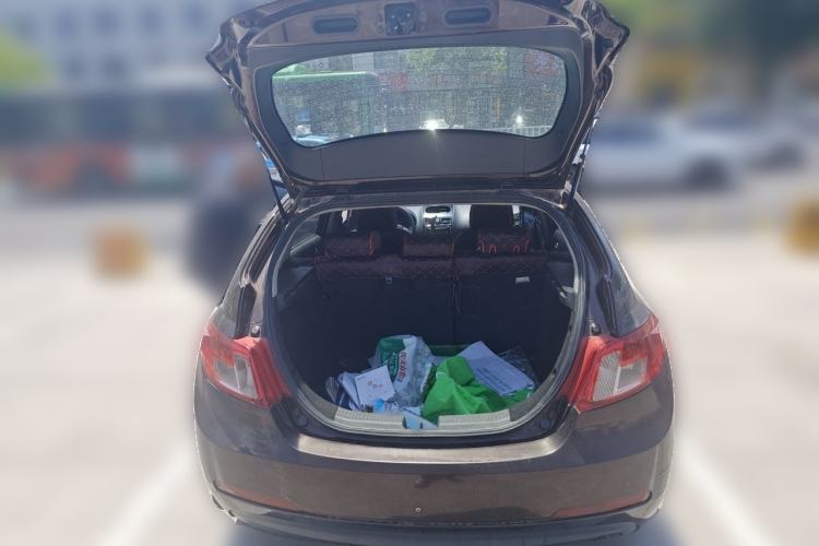 Used Geely Auto Classic Emgrand 2013 Hatchback 1.5L Manual Entry-Level Model Trunk