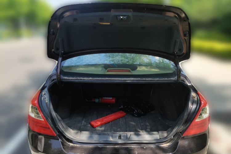 Used Geely Auto Classic Emgrand 2013 Sedan 1.8L Manual Elite Model Trunk