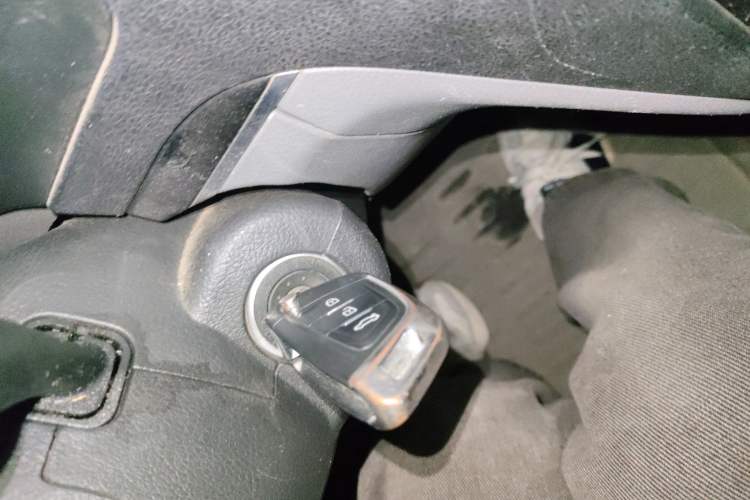 Used Geely Auto Classic Emgrand 2013 Sedan 1.5L Manual Entry-Level Model Vehicle Key