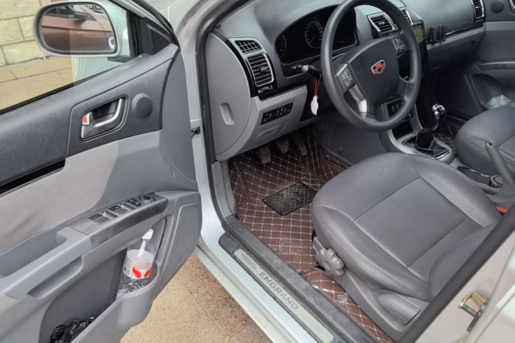 Used Geely Auto Classic Emgrand 2013 Sedan 1.5L Manual Entry-Level Model Driver Seat