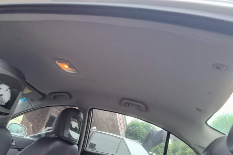 Used Geely Auto Classic Emgrand 2013 Sedan 1.5L Manual Entry-Level Model Headliner